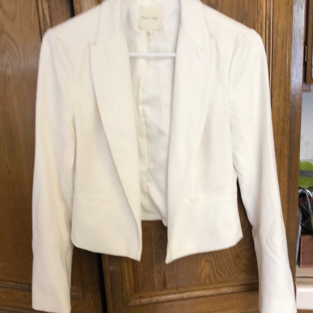 Urban Outfitters Cropped Blazer PLUS Anthropologie Postmark Tee - Picture 2 of 8